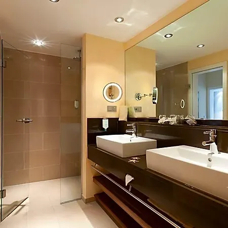 Hotel Strandhotel Georgshoehe 4*