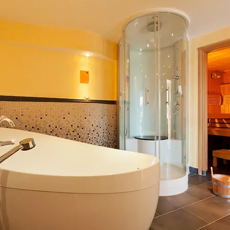 Strandhotel Georgshoehe 4*