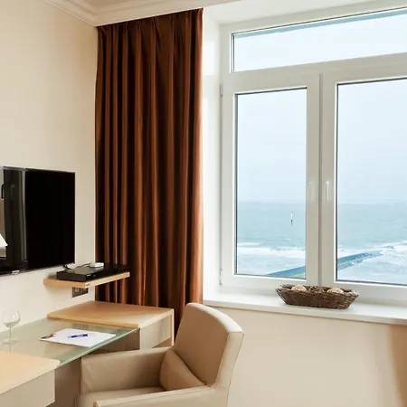 Otel Strandhotel Georgshoehe 4*